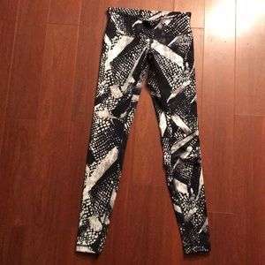 Wunder Under Low Rise 28”